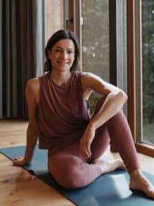 Karin Seebacher Yogalehrerin, Yogatrainerin, Yogaretreat, Österreich, Schladming